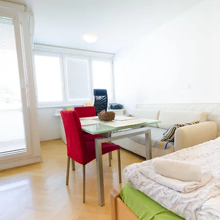 Appartement Centre With A Balcony And Free Parking