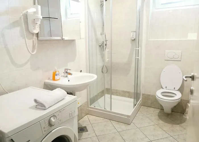 Centre With A Balcony And Free Parking